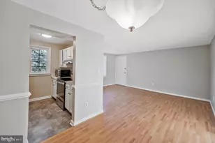 704 S Arlington Mill Dr S, Arlington, VA 22204 - Photo 6