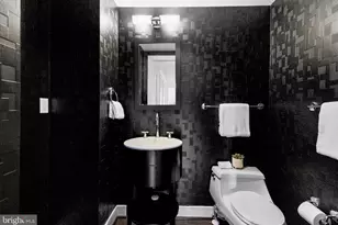 1111 19th St N, Arlington, VA 22209 - Photo 6