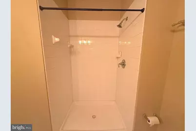 801 S Greenbrier Street #215, Arlington, VA 22204 - Photo 16