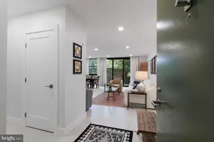 1016 S Wayne St, Arlington, VA 22204 - Photo 8