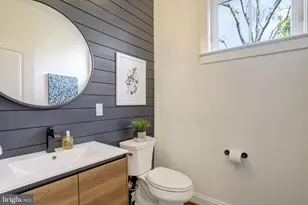 3805 18th St N, Arlington, VA 22207 - Photo 28