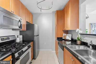 851 N Glebe Road #1914, Arlington, VA 22203 - Photo 8