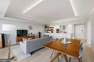 1530 Key Blvd, Arlington, VA 22209 - Photo 2