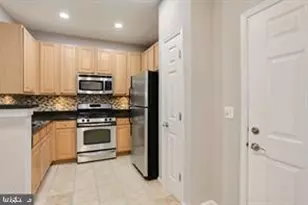 2055 26th St S, Arlington, VA 22206 - Photo 4