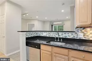 2055 26th St S, Arlington, VA 22206 - Photo 6