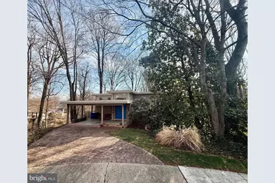 2705 N Upshur Street, Arlington, VA 22207 - Photo 1