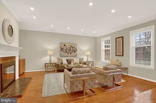 1945 N Calvert St, Arlington, VA 22201 - Photo 10