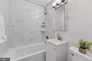 1121 Arlington Blvd, Arlington, VA 22209 - Photo 14