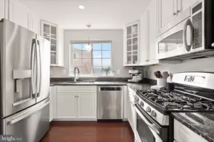 4065 S Four Mile Run Dr, Arlington, VA 22204 - Photo 6