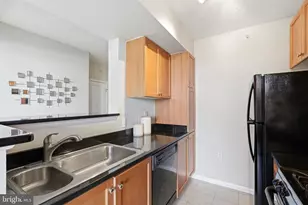 851 N Glebe Rd, Arlington, VA 22203 - Photo 10