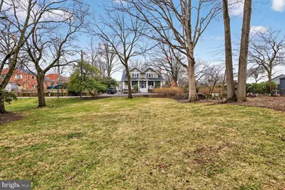 5723 27th Street N, Arlington, VA 22207 - Photo 2