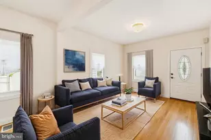 2034 S Shirlington Rd, Arlington, VA 22204 - Photo 2