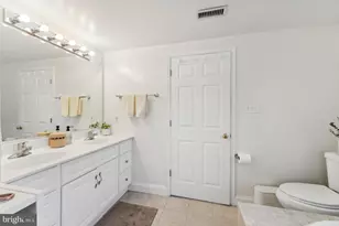 2034 S Shirlington Rd, Arlington, VA 22204 - Photo 26