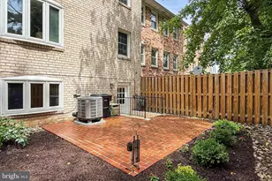 19 S Abingdon St, Arlington, VA 22204 - Photo 44