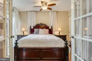 1300 Army Navy Dr, Arlington, VA 22202 - Photo 26