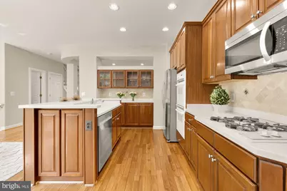 2170 21st Court N, Arlington, VA 22201 - Photo 16