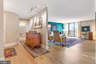 1101 S Arlington Ridge Rd, Arlington, VA 22202 - Photo 10