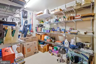 1101 S Arlington Ridge Rd, Arlington, VA 22202 - Photo 40