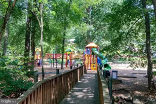 989 S Buchanan St, Arlington, VA 22204 - Photo 46