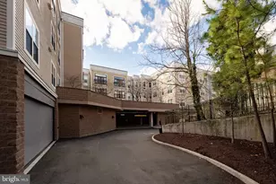 989 S Buchanan St, Arlington, VA 22204 - Photo 40