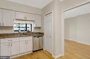 1805 Crystal Dr, Arlington, VA 22202 - Photo 12