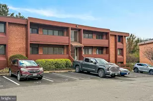 1503 S George Mason Dr, Arlington, VA 22204 - Photo 2