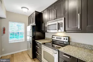 1906 N Rhodes St, Arlington, VA 22201 - Photo 18