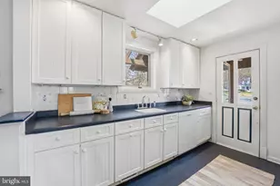 5600 16th St N, Arlington, VA 22205 - Photo 8