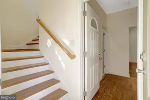 2206 S Grant Street S, Arlington, VA 22202 - Photo 26