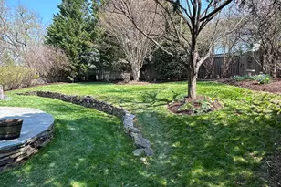 3519 N Dinwiddie St, Arlington, VA 22207 - Photo 2