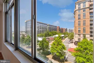 3650 S Glebe Rd, Arlington, VA 22202 - Photo 18
