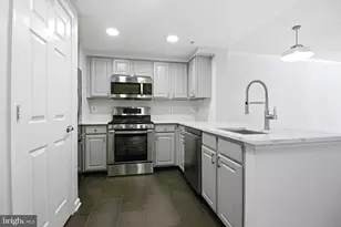 3830 9th St N, Arlington, VA 22203 - Photo 2