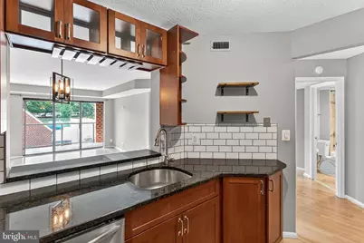 2100 Langston Blvd #335, Arlington, VA 22201 - Photo 12