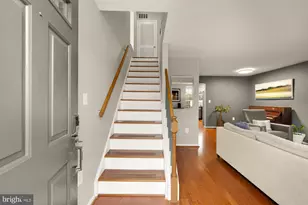 2433 S Walter Reed Dr, Arlington, VA 22206 - Photo 4