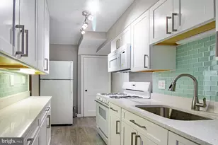 122 S Glebe Rd, Arlington, VA 22204 - Photo 6