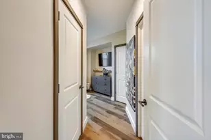 1021 N Garfield Street N, Arlington, VA 22201 - Photo 24