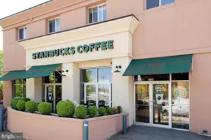 1021 N Garfield Street N, Arlington, VA 22201 - Photo 44