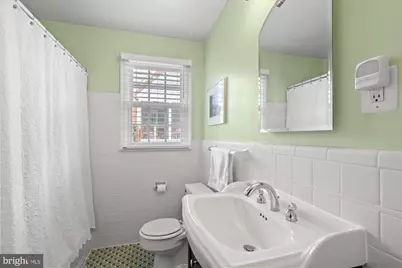 4857 Yorktown Boulevard, Arlington, VA 22207 - Photo 18