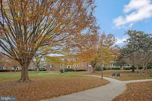 1804 Queens Ln, Arlington, VA 22201 - Photo 2