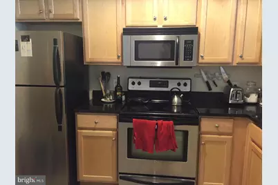 1001 N Vermont Street #308, Arlington, VA 22201 - Photo 2