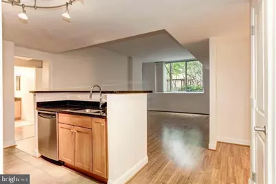 1020 Highland Street #212, Arlington, VA 22206 - Photo 6