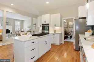 2835 Lorcom Ln, Arlington, VA 22207 - Photo 14