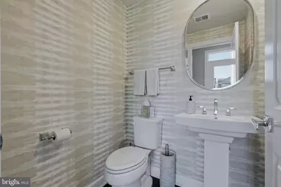 6725 Langston Boulevard, Arlington, VA 22205 - Photo 10