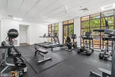 2400 Clarendon Boulevard #113, Arlington, VA 22201 - Photo 22