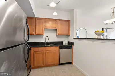 1001 N Randolph Street #820, Arlington, VA 22201 - Photo 10