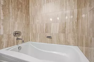 1111 19th St N, Arlington, VA 22209 - Photo 30