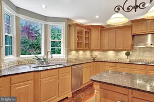 4019 N Chesterbrook Rd, Arlington, VA 22207 - Photo 10