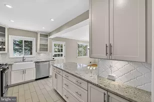 19 S Edison St, Arlington, VA 22204 - Photo 36