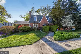 1700 N Stafford St, Arlington, VA 22207 - Photo 1