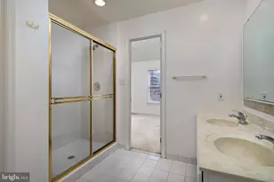 1122 N Vernon St, Arlington, VA 22201 - Photo 28